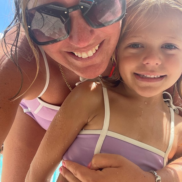 Meet your Posher, Amanda - Picture 5 of 15